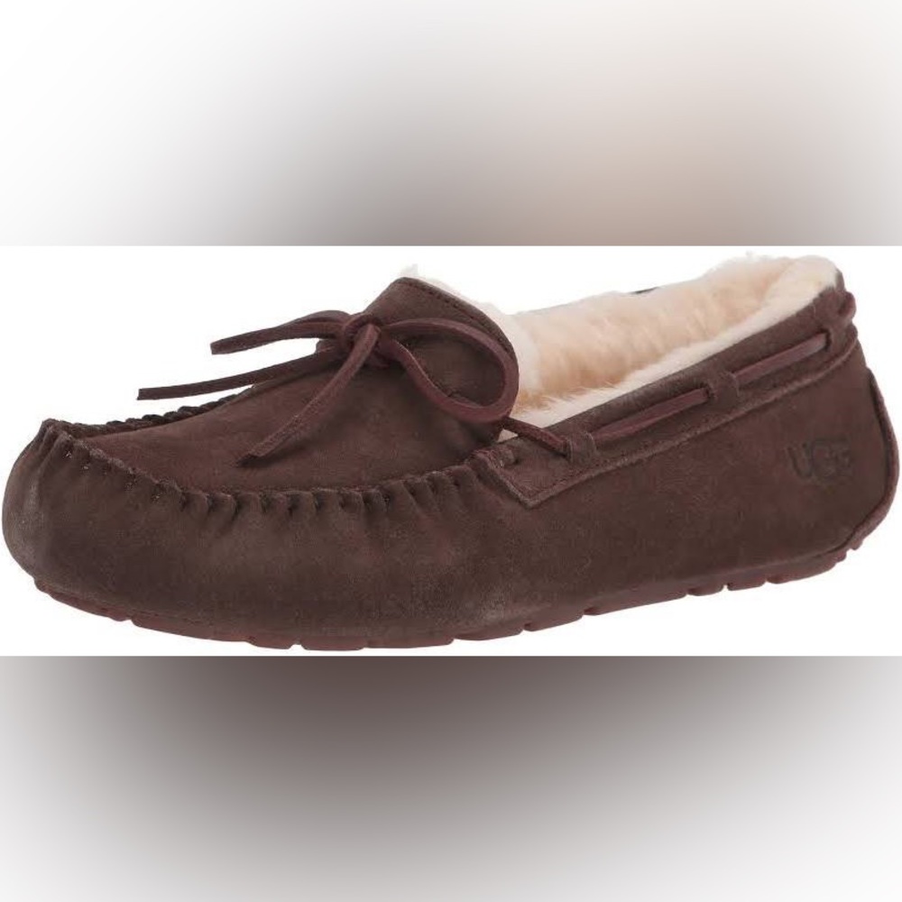 UGG Women’s Dakota Slippers/Moccasins